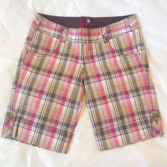 Guess Pink Plaid Short - Picture 1 of 2
